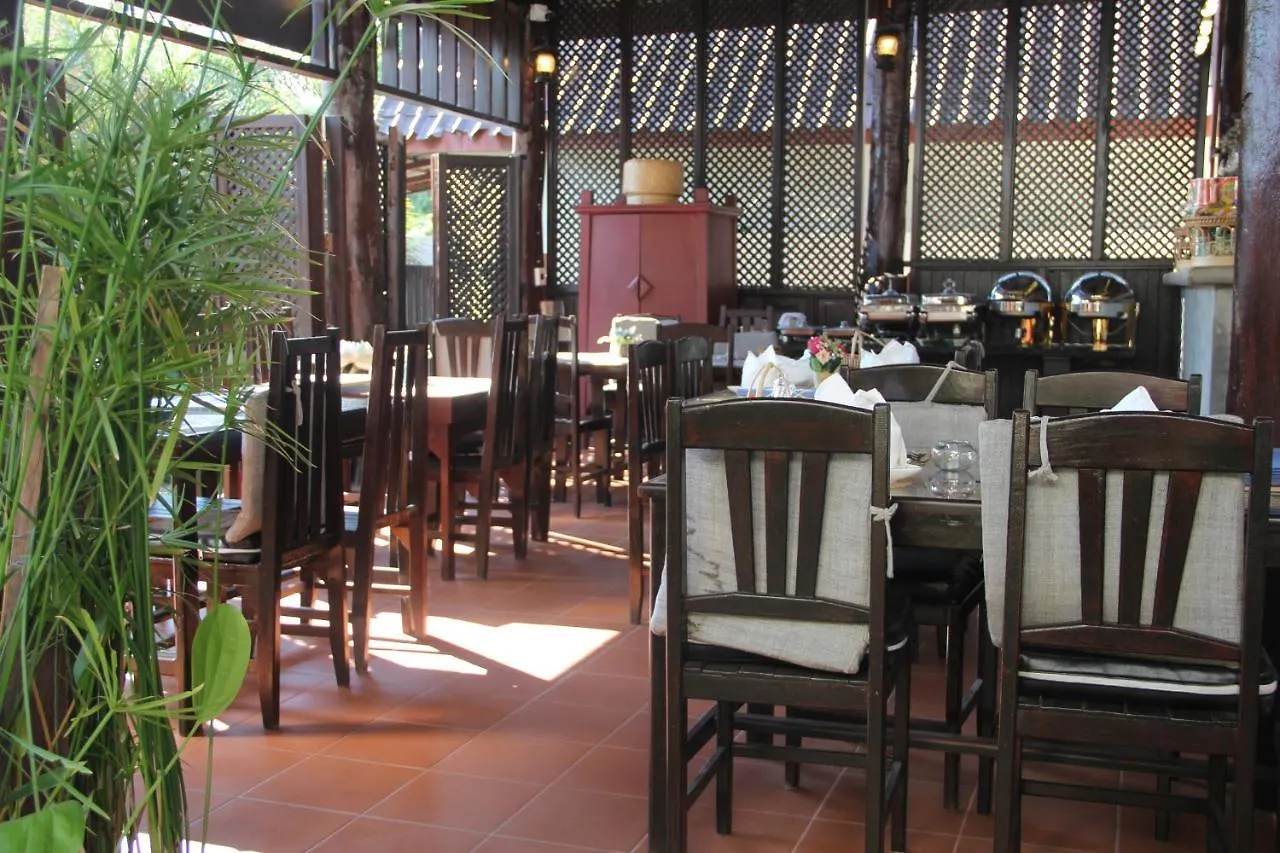 Alana Luang Prabang Hotel 4*,  Laos