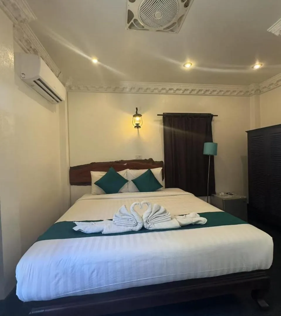 ****  Hotel Alana Luang Prabang Laos