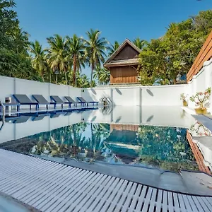 Center **** Luang Prabang